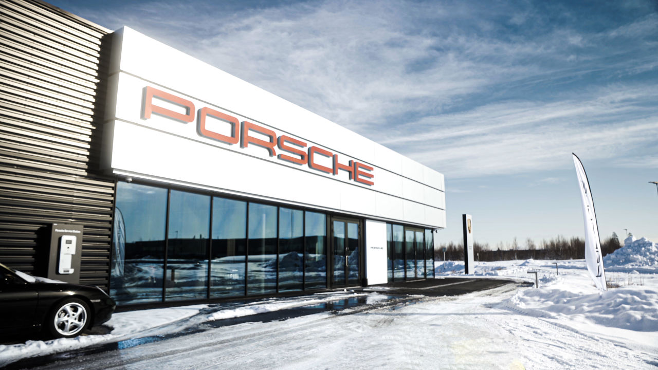 Porsche Center Gardermoen mottar fjernvarme til oppvarming